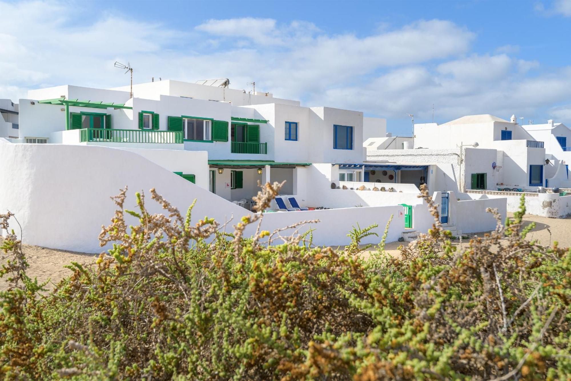 Famara Caracolillos, La Casa Exterior foto