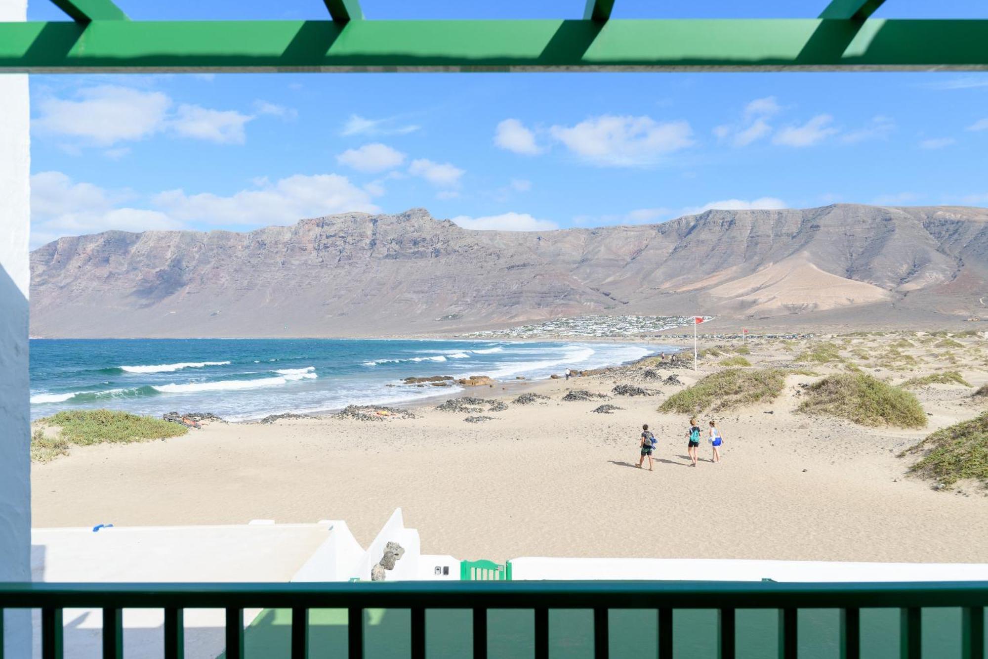 Famara Caracolillos, La Casa Exterior foto
